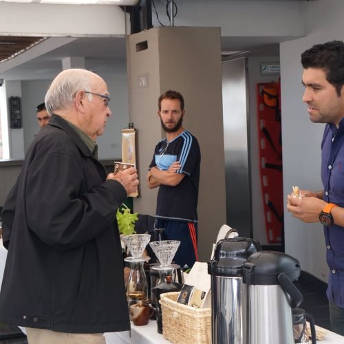 43390806_1860849060629400_9159495672615927808_n